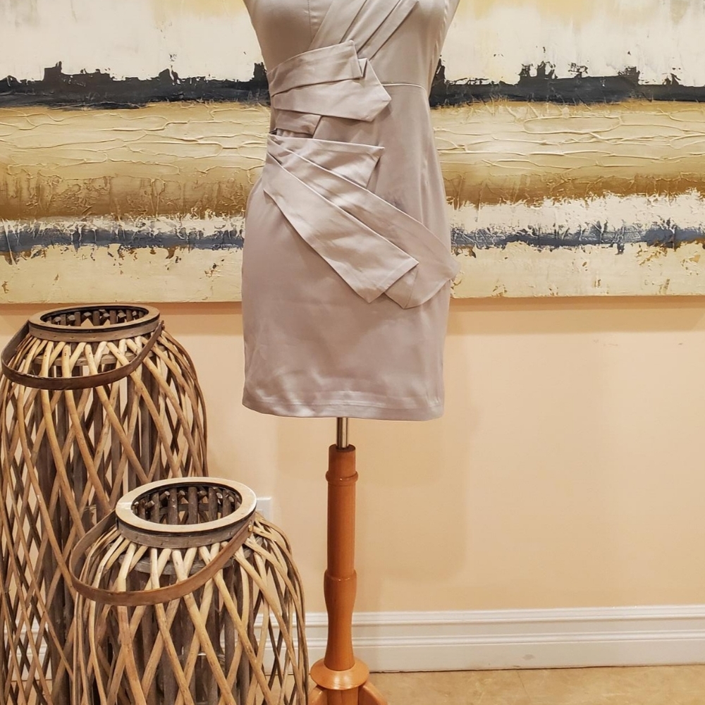 TIMELESS SILVER ONE-SHOULDER MINI DRESS